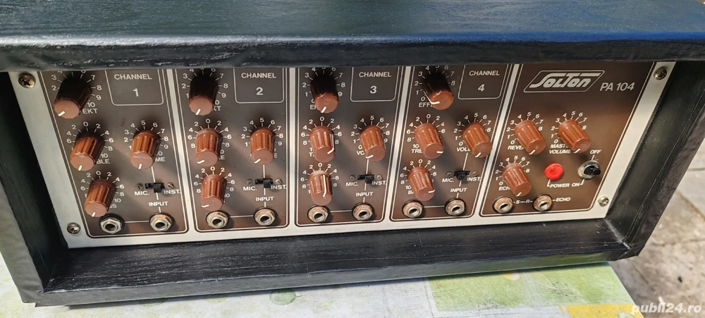 Amplificator Profesional Solton 2x250w 8Ohmi