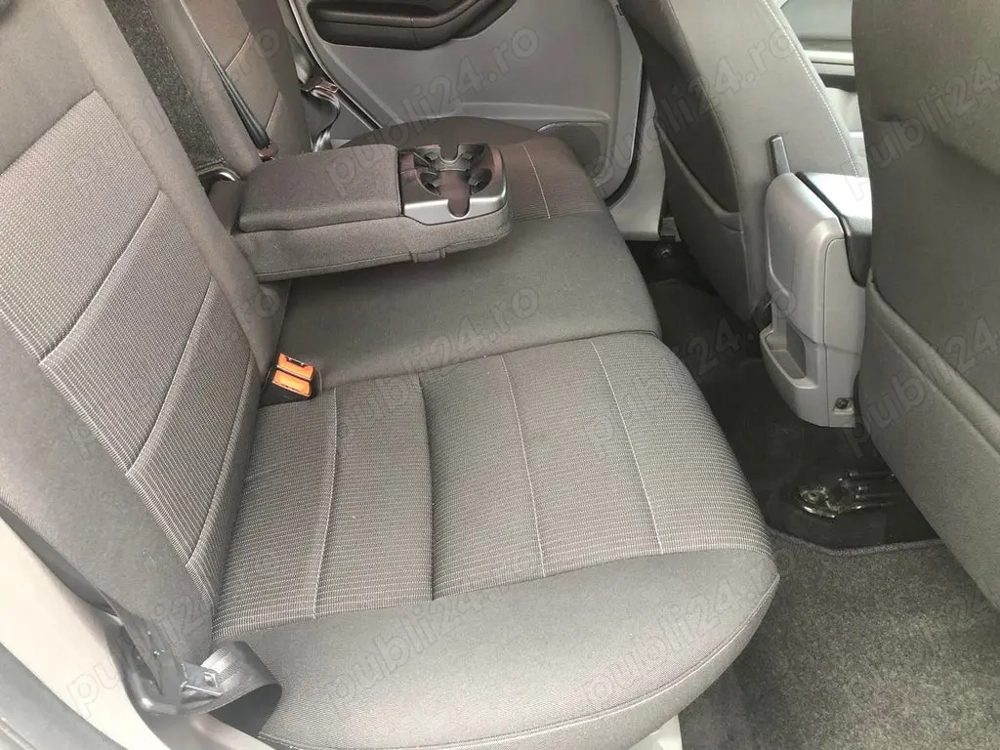 Bachete spate si scaune fata Ford Focus 2010