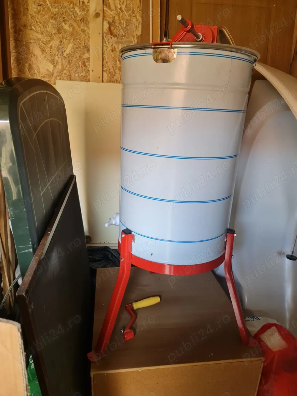 Vand centrifuga manuala 2R pentru extras miere