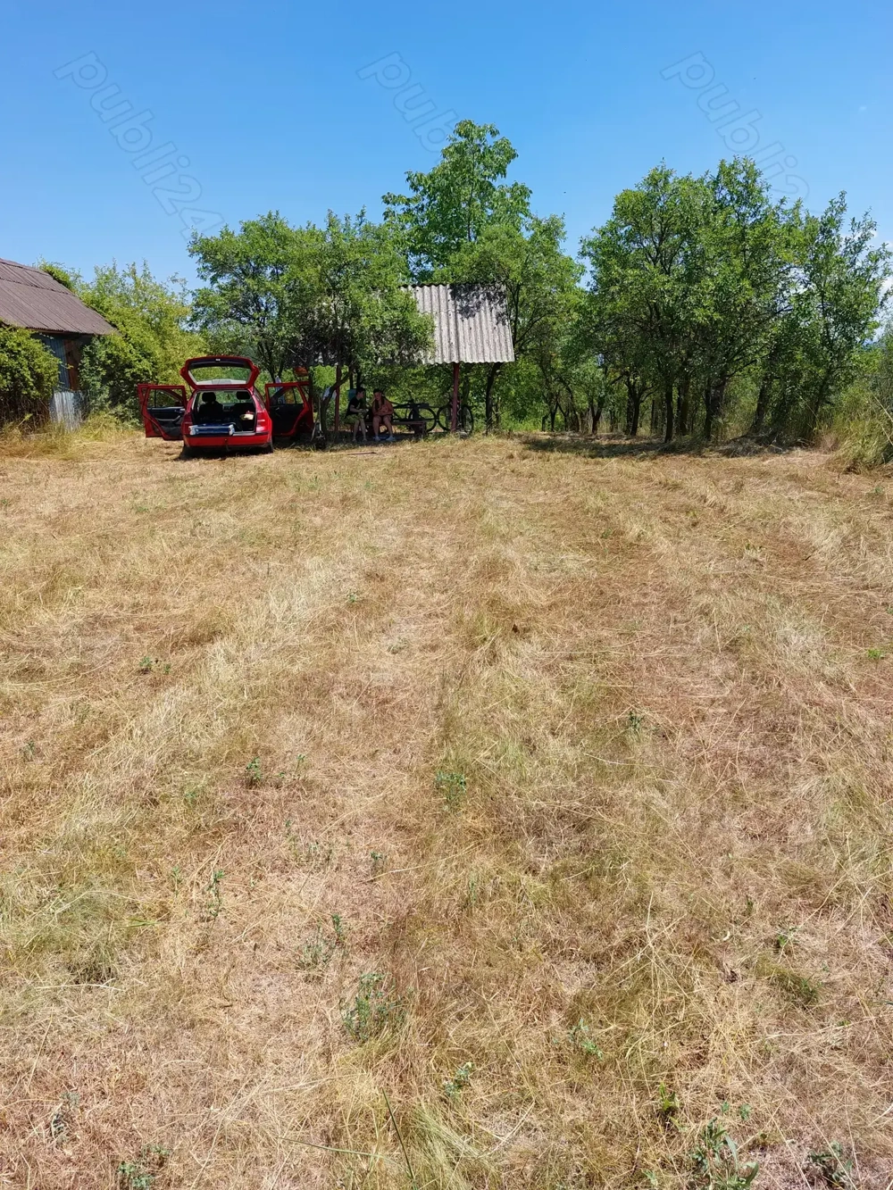 Vând teren intravilan 