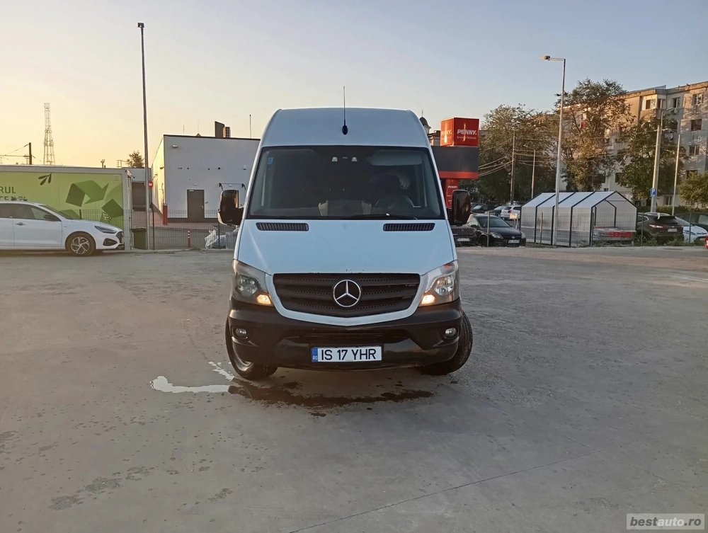 se vinde Mercedes Benz Sprinter din 2016