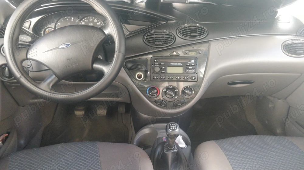 Vând Ford focus