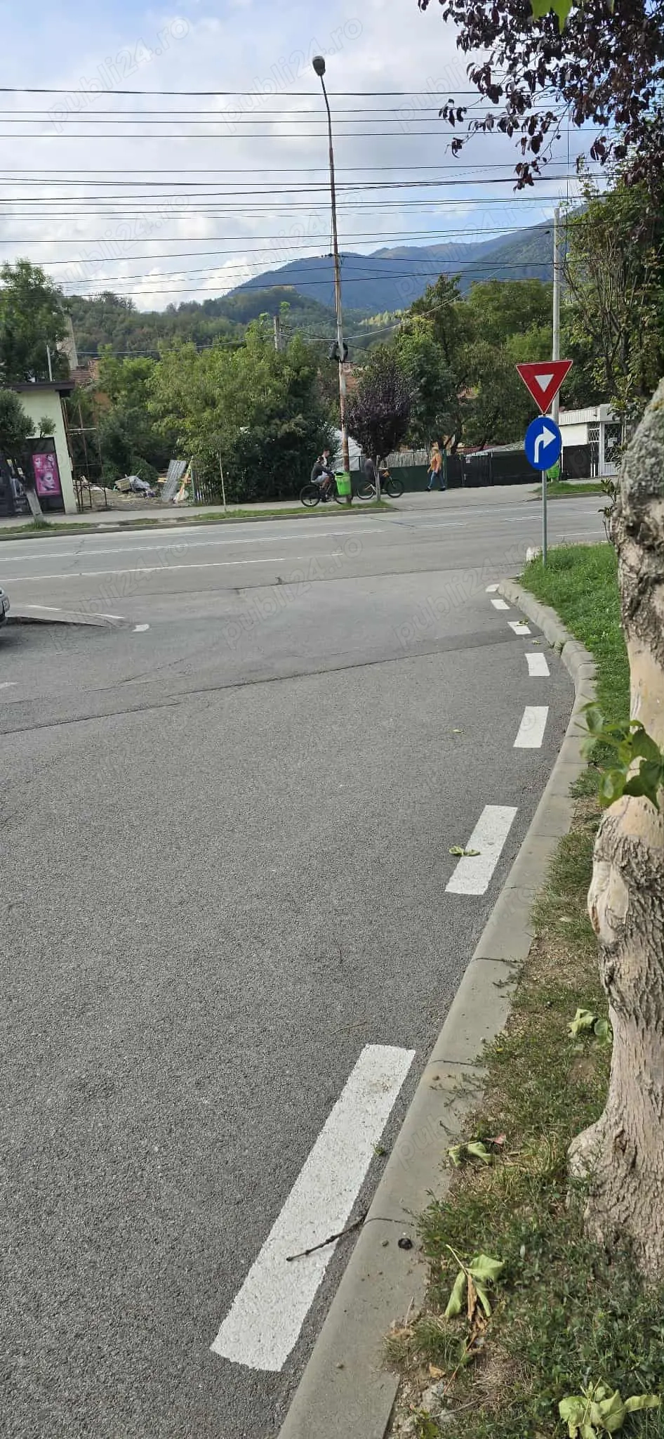 Vand apartamnet Lupeni .