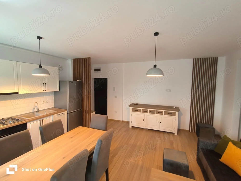 Lux in Bloc Nou cu Parcare proprie aproape de Lidl din Giroc 380 euro.