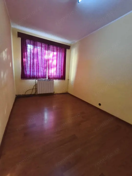 Apartament 3 camere, 61mp, zona Hurmuzachi, Radauti