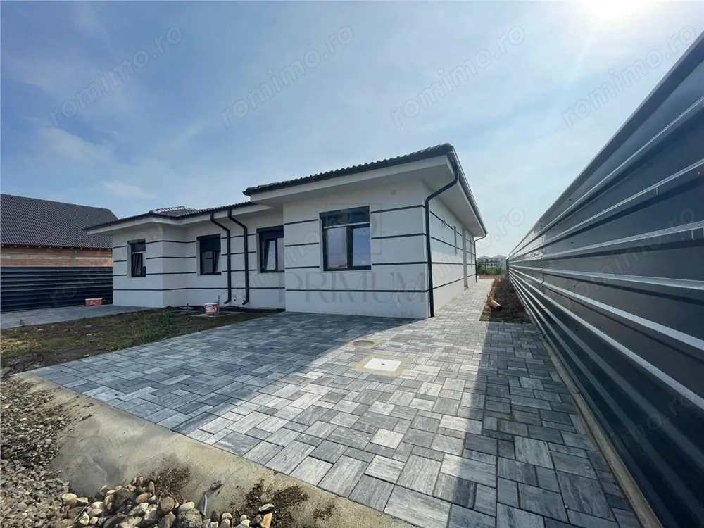 Duplex pe parter - locatie excelenta - posibilitate alegere finisaje - compartimentare foarte buna