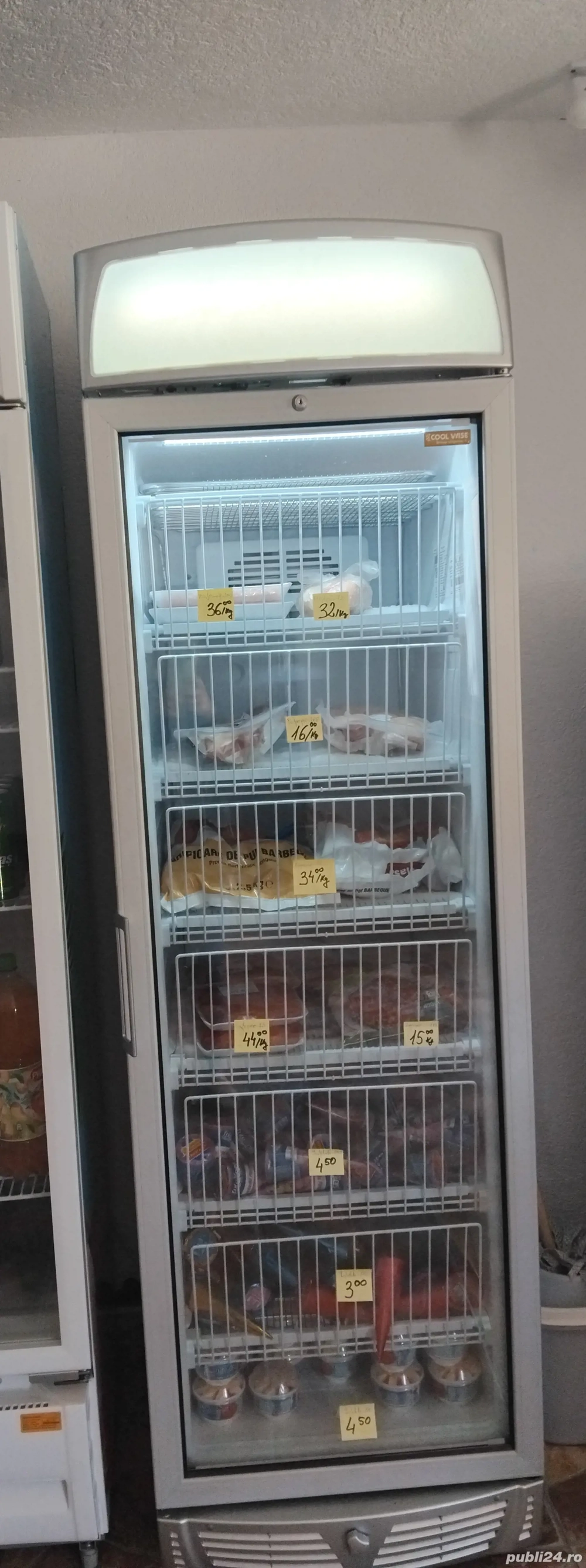 Vitrină frigorifică