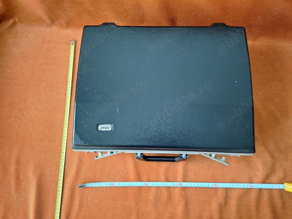 Geanta diplomat negra, din fibra, folosita, 55*40*25cm