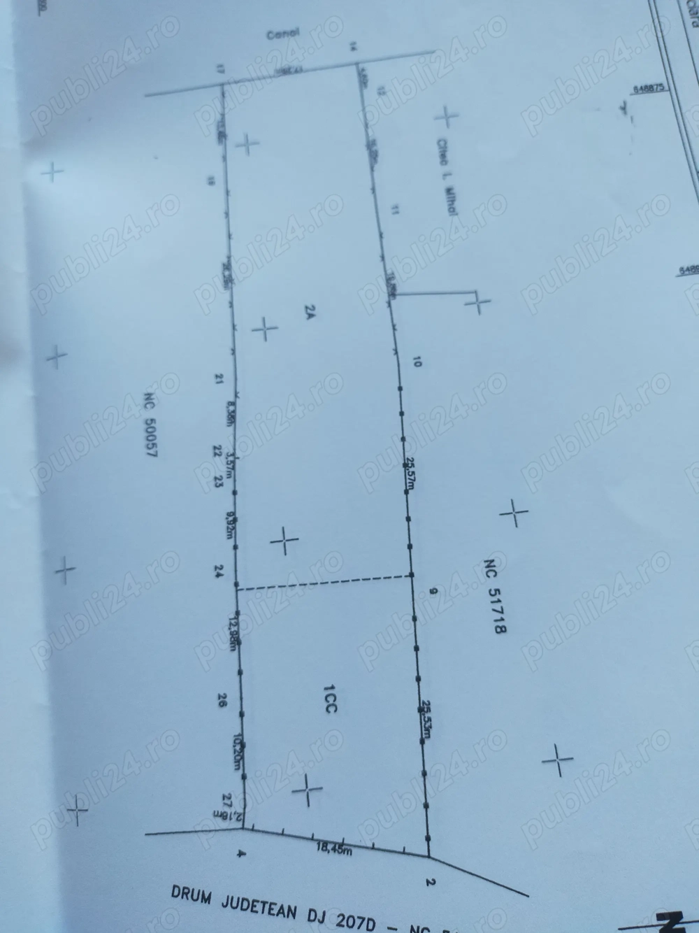 Vînd teren intravilan