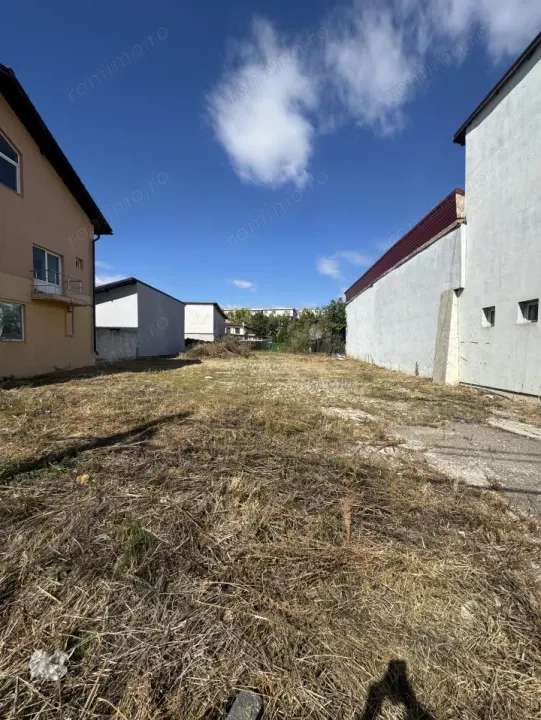 Teren intravian 1033 mp, str. Cantacuzino