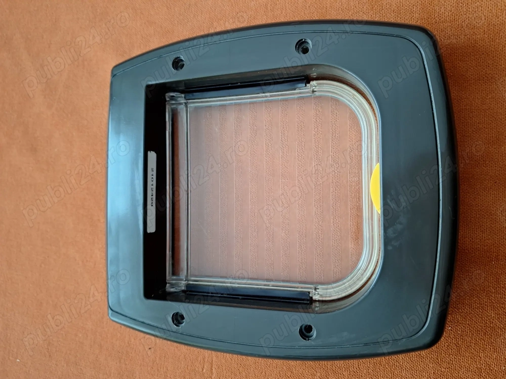 Usa batanta pentru accesul animalelor de companie Usa batanta pentru accesul animalelor de companie