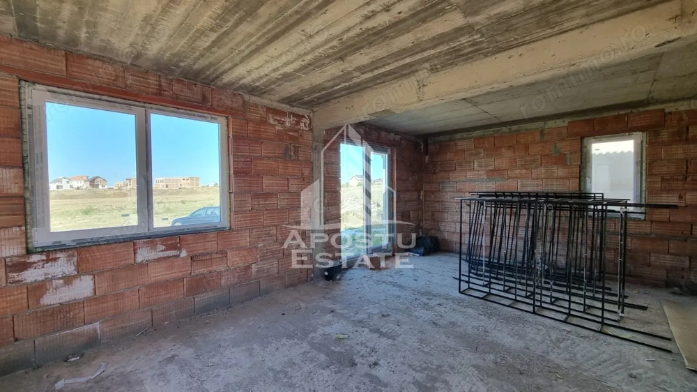 Casa individuala de vanzare la rosu sau la cheie, Giarmata