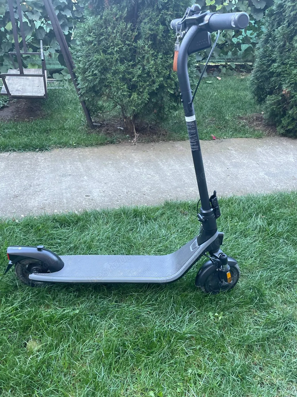 Trotineta electrica folosita 2 saptamani