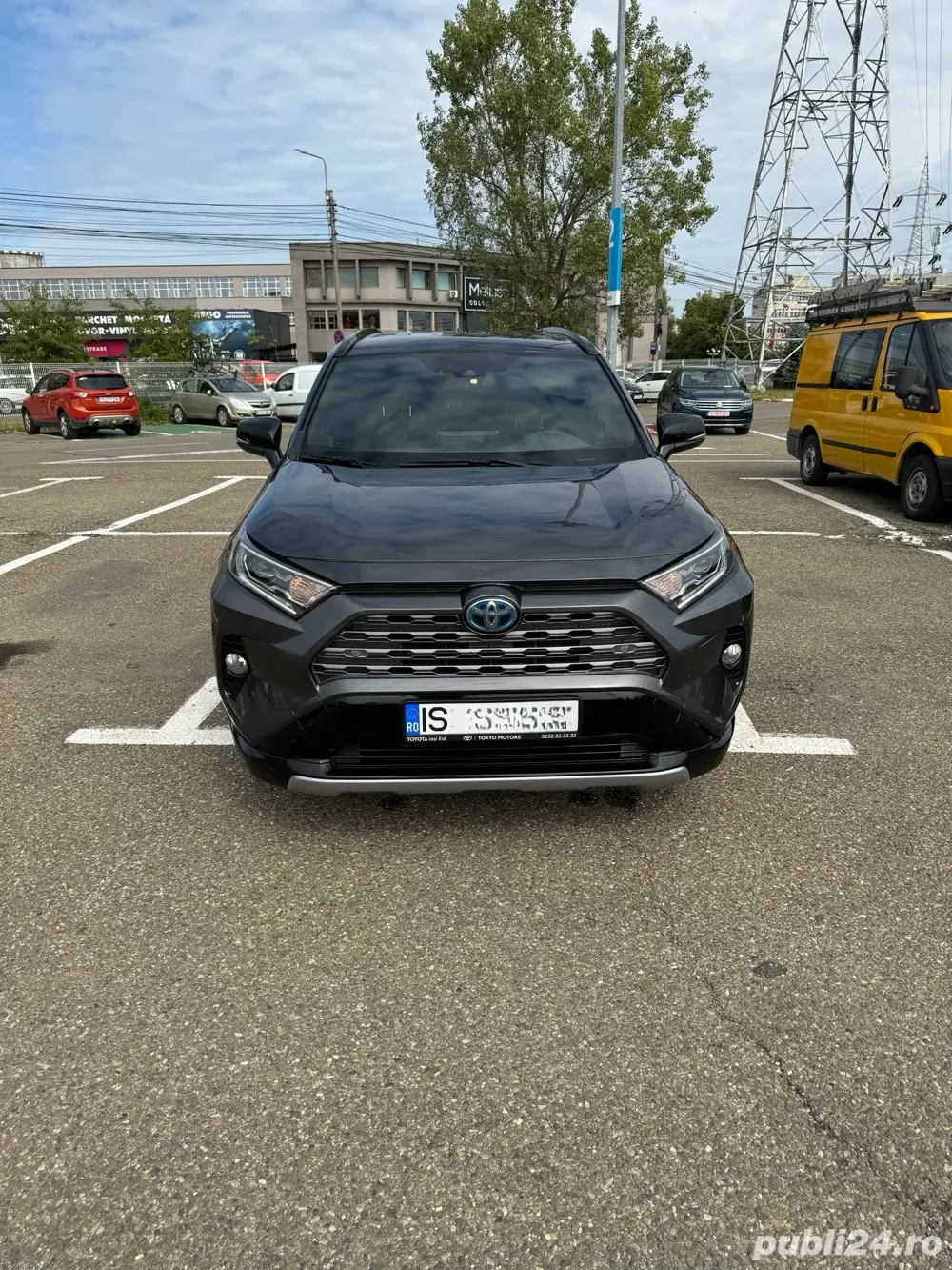 Vând Toyota RAV4 Hibrid 2020 Vând Toyota RAV4 Hibrid 2020