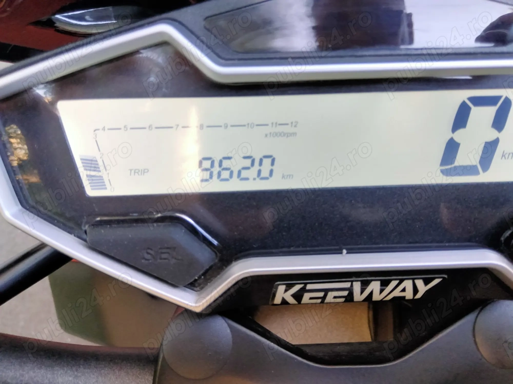 Scuter KEEWAY x fact 50  Scuter KEEWAY x fact 50