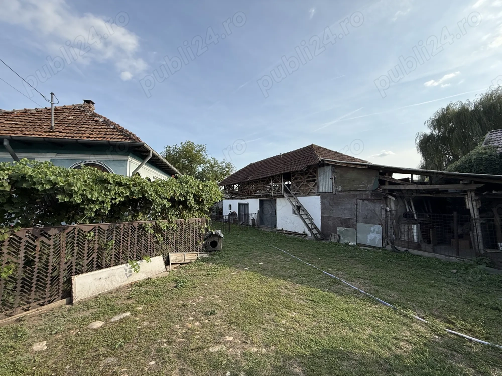 Vand Casa Batraneasca + Teren 1754 mp Com. Malureni Sat Bunești Argeș