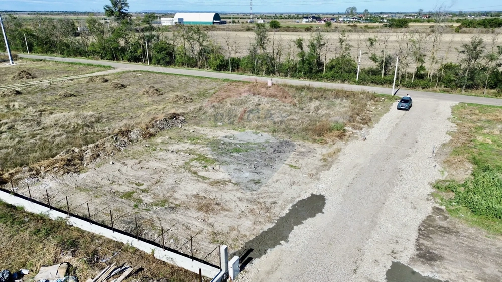 Teren Vanatori / Strada Salciei Cartier Liziera