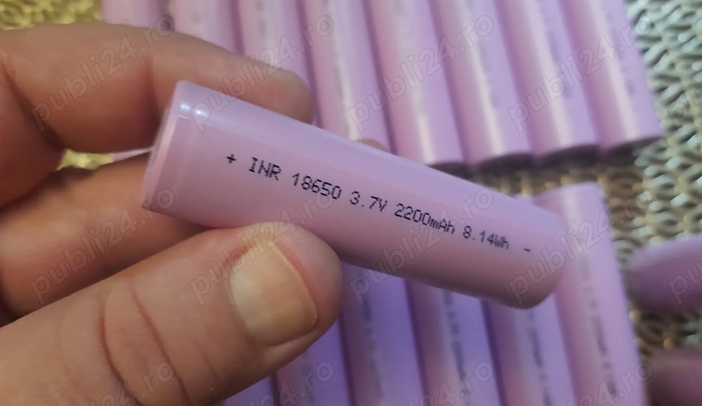 Acumulatori noi litiu 18650 pentru tigari electronice 2200mA 15A curent descarcare ,calitate premium
