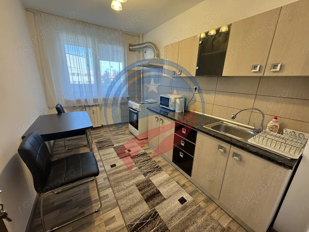 Apartament decomandat, ultracentral – etaj 2, mobilat și utilat complet