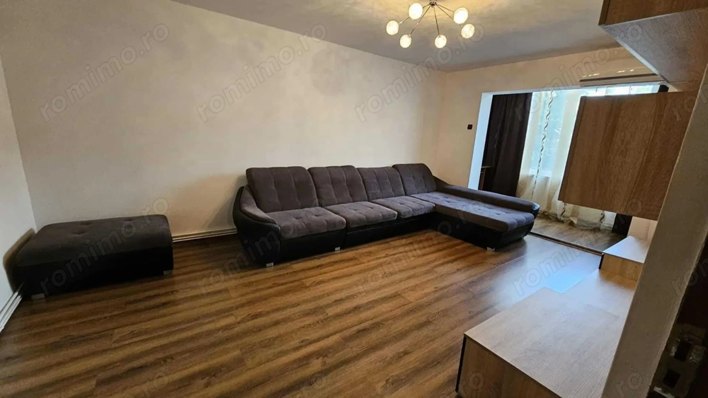 3 camere decomandat. Amenajat. Disponibil imediat 3 camere decomandat. Amenajat. Disponibil imediat