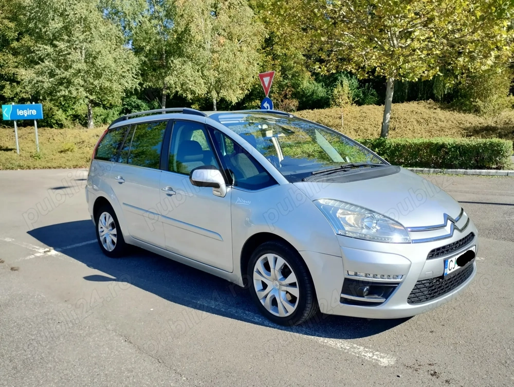 Masina de familie Citroen C4 Grand Picasso 7 locuri