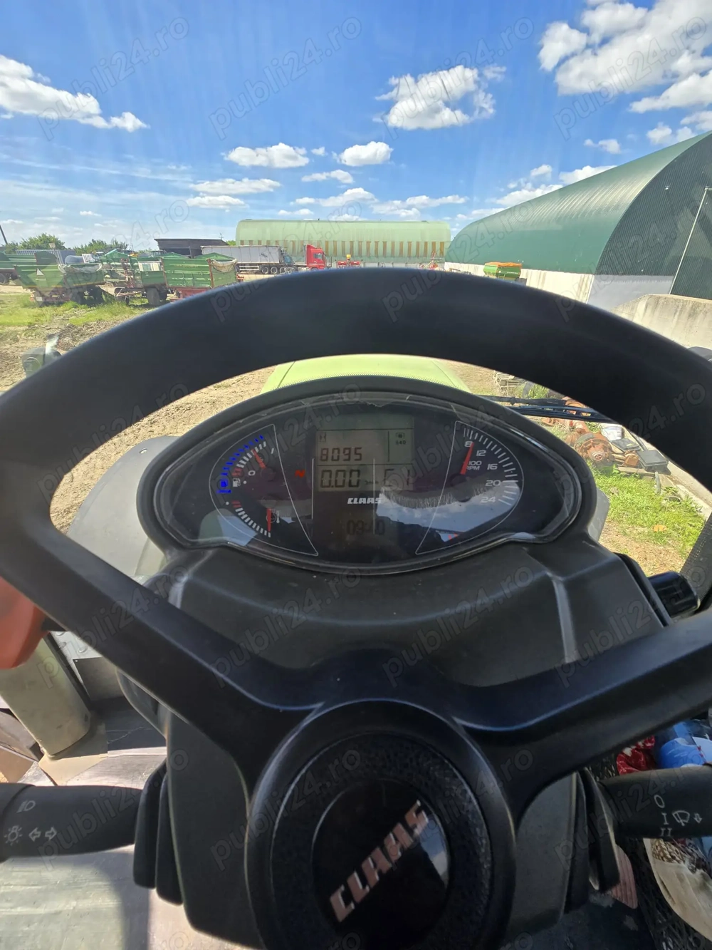 Vand tractor claas axion 840