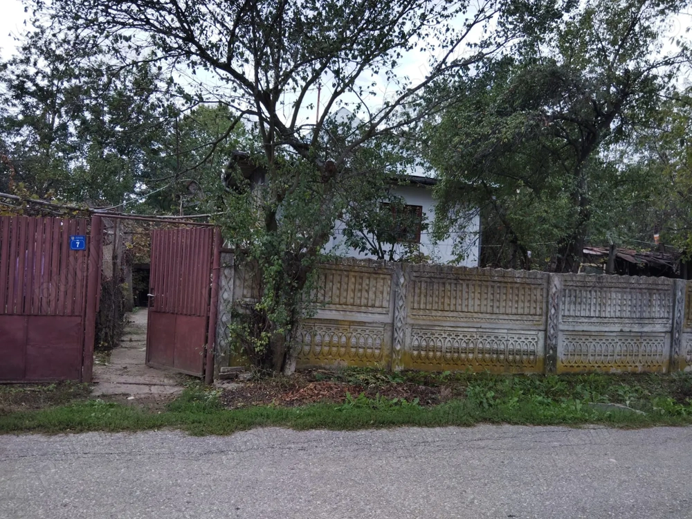 Vand casa,sat Valeni,jud.Valcea