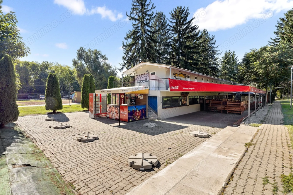 Terasa de vanzare pe strand