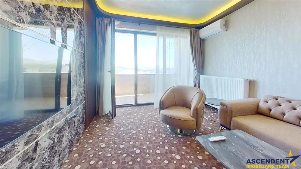 Lux Class, parcare, vedere panoramica zona Coresi, Tractorul Brasov