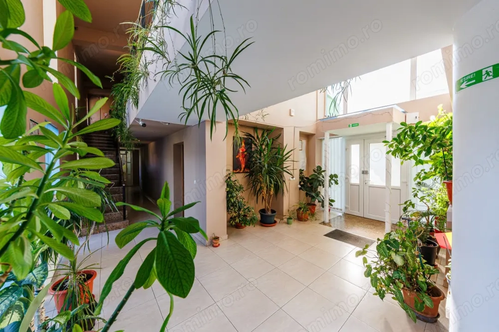 Vand pensiune functionala, pretabila si clinica sau alte activitati!