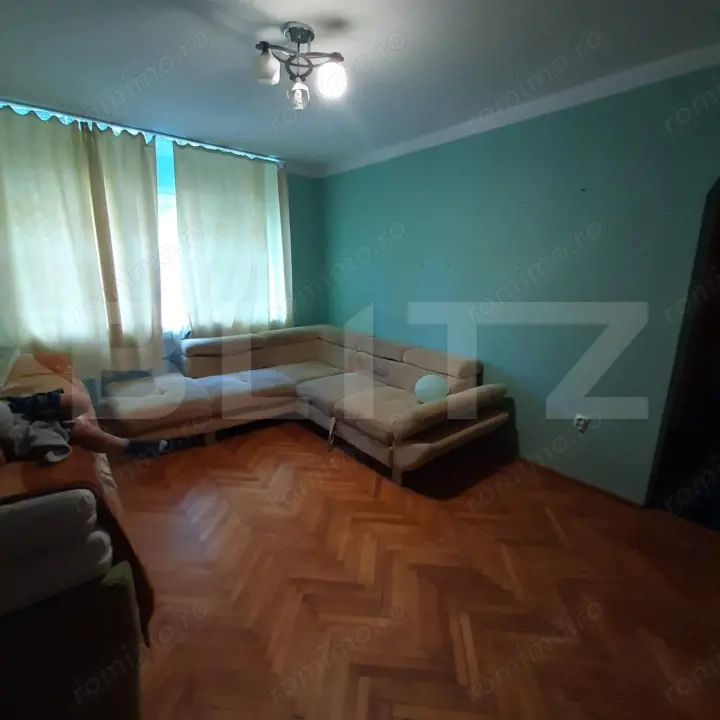 Apartament de vanzare, cu 3 camere, 70 mp, zona M16