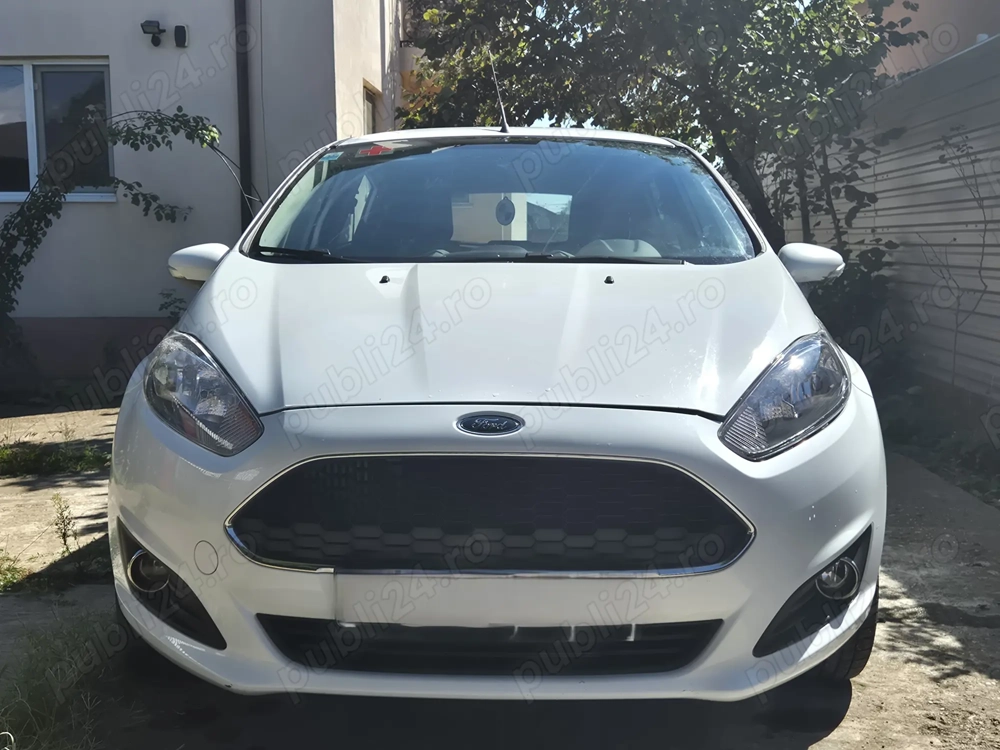 Ford Fiesta 2017 Alb Diesel 154.800 km