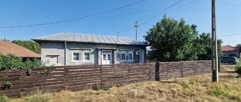 cota de 3/6 din casa situata in comuna Curcani, Jud Calarasi cota de 3/6 din casa situata in comuna Curcani, Jud Calarasi