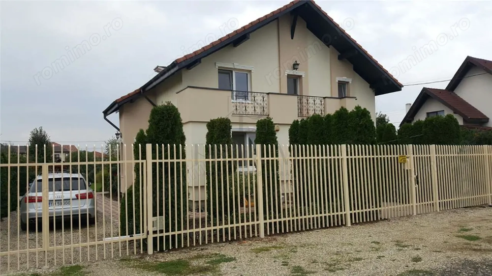 Casa individuala - 5 camere - dormitor la parter - 792 mp teren