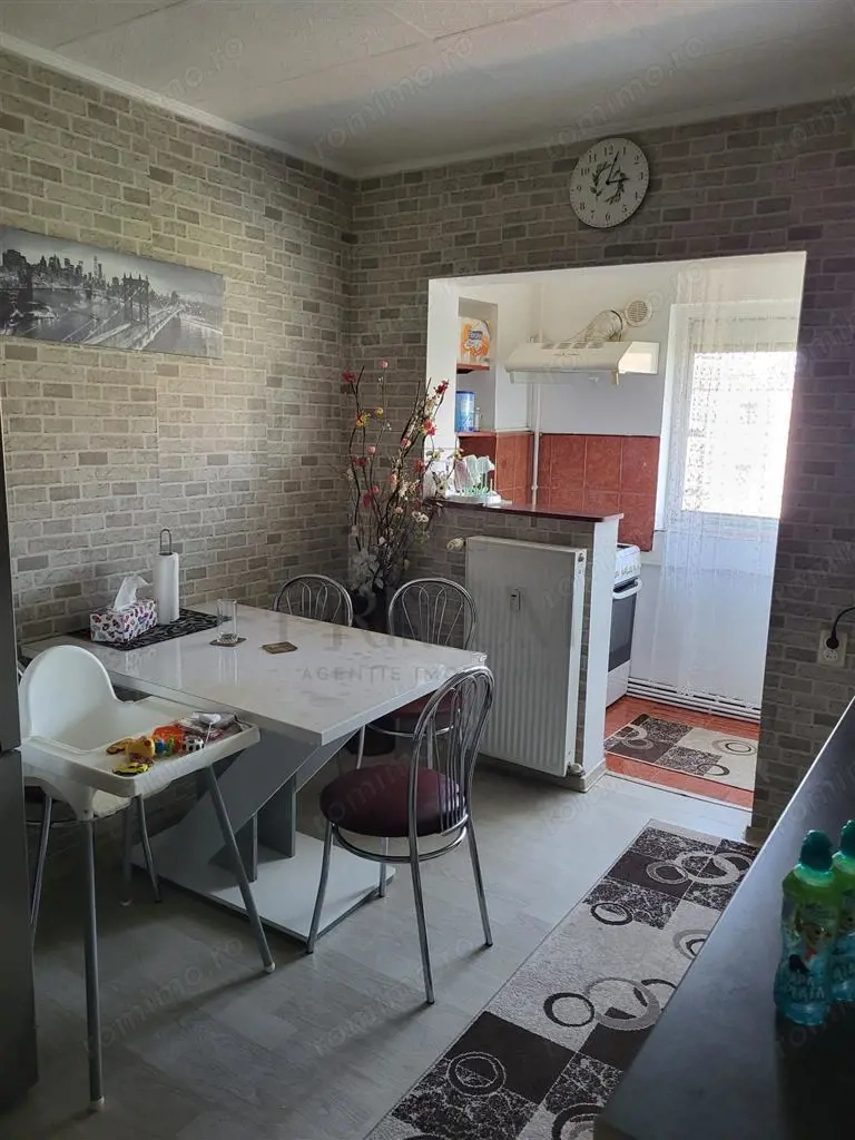 Lipovei- 2 camere, decomandat, centrala, AC