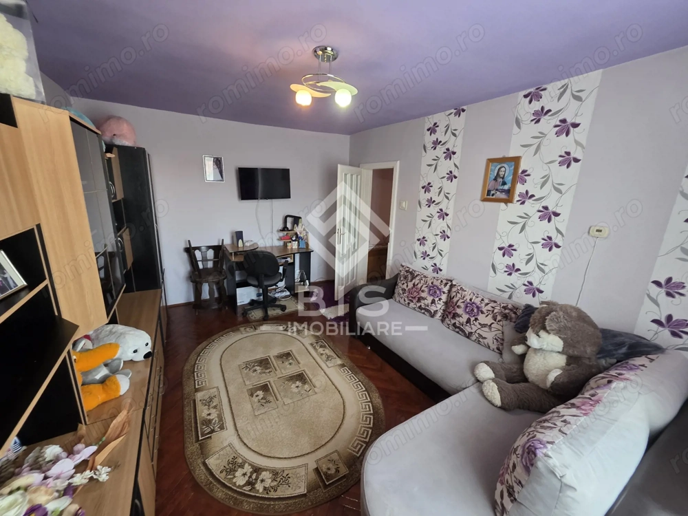 Apartament 3 camere decomandate Etaj 3