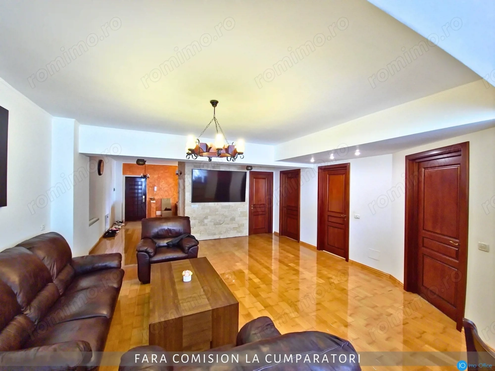 APARTAMENT DE 3 CAMERE, 107 MP - LA 3 MINUTE DE CENTRU