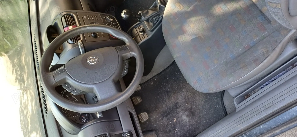 vând Opel Corsa 1.0l 