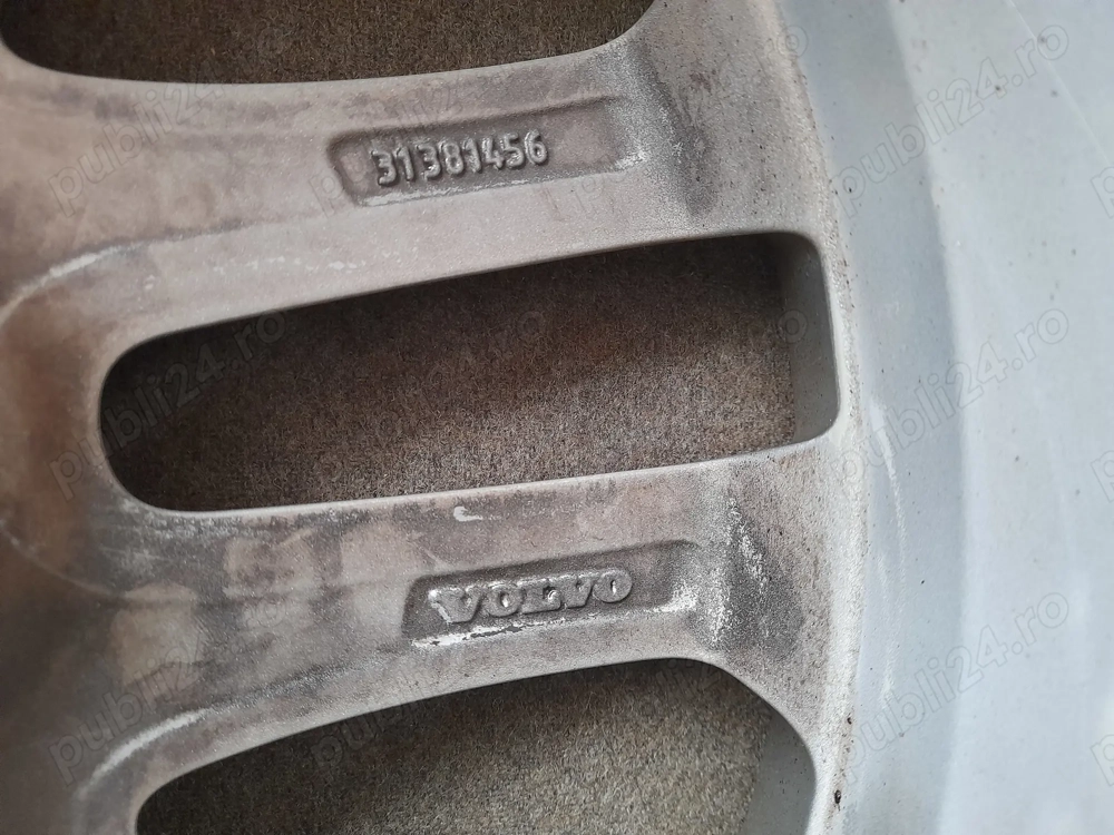 Set jenti Volvo si anvelope vara 