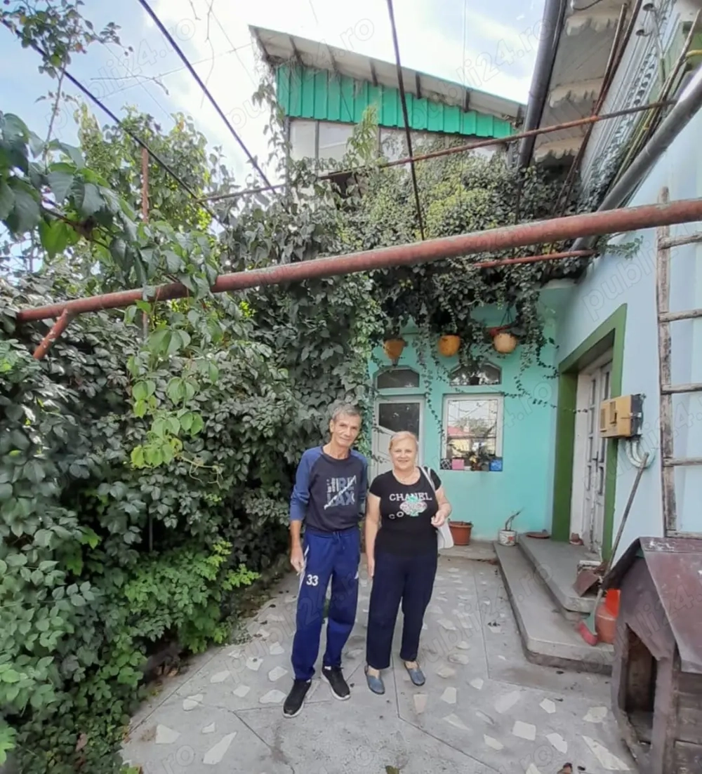 Casă de vânzare  Casă de vânzare