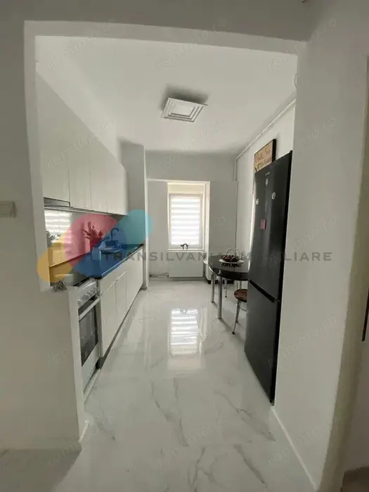 Apartament 2 camere 60mp + parcare - zona Sora 