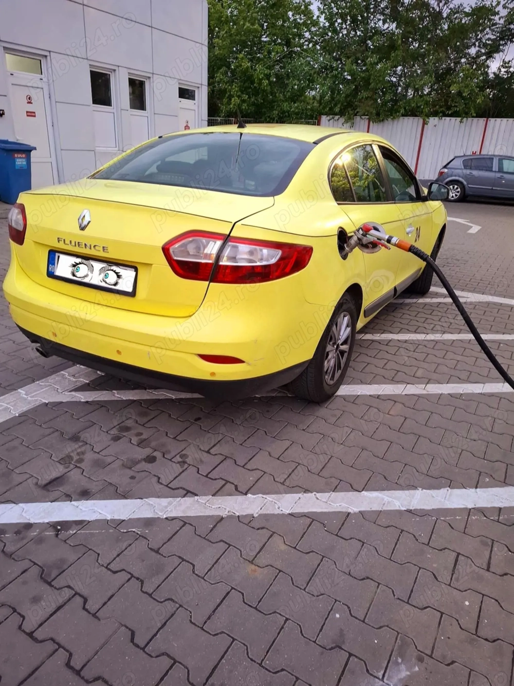 Renault Fluence 1,6 16v benzina și GPL an 2012