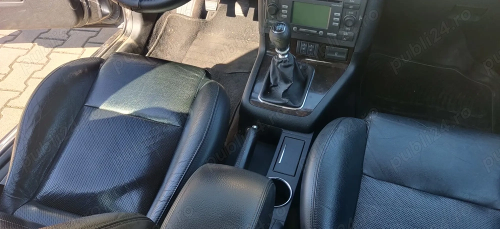 Vând Ford Mondeo Ghia 2.0 TDCI Vând Ford Mondeo Ghia 2.0 TDCI