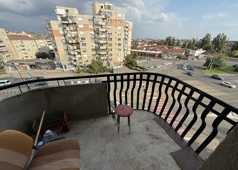 Apartament cu o camera - Decebal - IMOBIHOR 