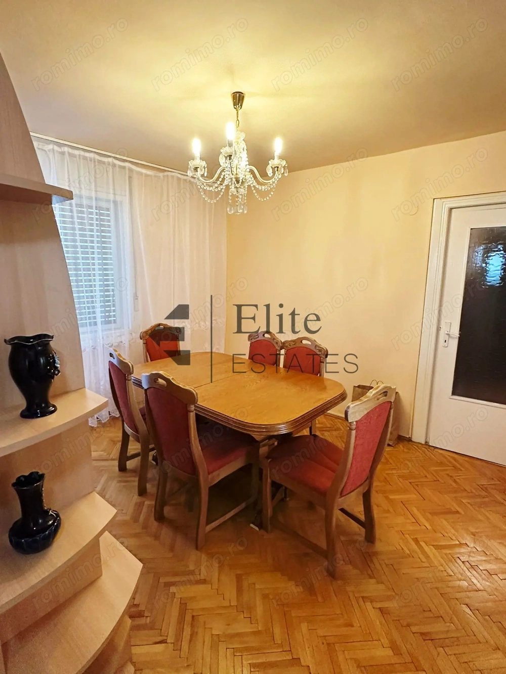 Apartament de închiriat cu 3 camere in  Oradea, Bulevardul Decebal