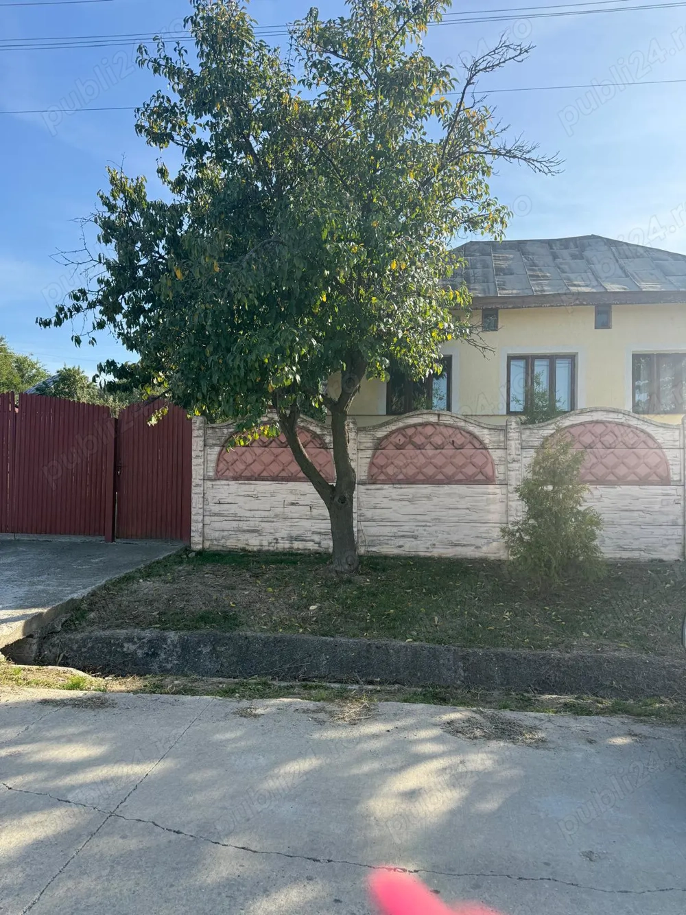 vand casa la tara in apropiere de Craiova si 2,5 hectare de teren agricol vand casa la tara in apropiere de Craiova si 2,5 hectare de teren agricol