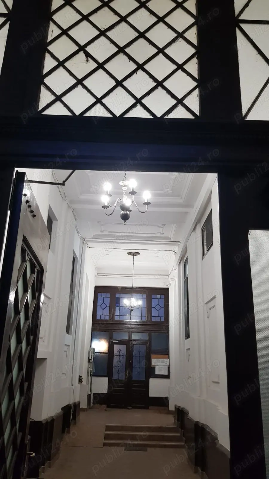 Piata Romanilor - zona Neptun !!!