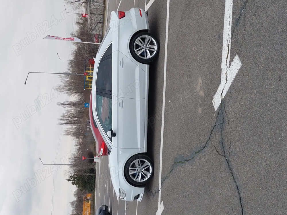 Audi A3 8v 2015 alb metalizat