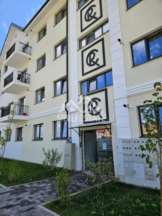 Studio ,41 mp, balcon etaj 1, bloc dotat cu lift, zona Brana Intabulat