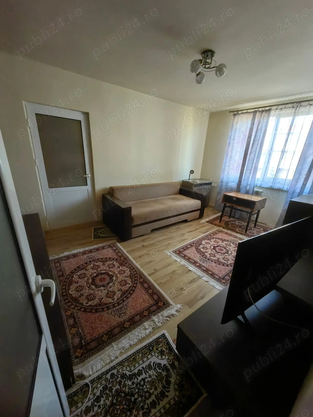 Vand apartament 2 camere